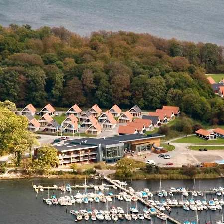 Holiday Xli Grasten